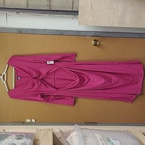Old Navy Size 2X Fuschia Midi Length Cut Out Dress